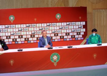 فوزي لقجع يستقبل بعثة المنتخب الوطني لكرة القدم الشاطئية