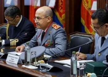 الوزير المنتدب المكلف بإدارة الدفاع الوطني والجنرال دوكور دارمي، المفتش العام للقوات المسلحة الملكية يستقبلان وزير الدفاع الإيفواري