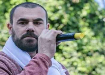 ناصر الزفزافي يغادر أسوار سجن طنجة لإجراء عملية جراحية