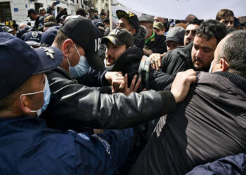 تدهور الحالة الصحية لعدد من نشطاء الحراك بالجزائر