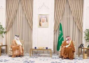 محمد بن سلمان يبحث مع وزير خارجية قطر العلاقات الثنائية