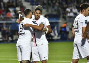سان جيرمان يستهل مبارياته في الدوري الفرنسي بالفوز على تروا 2 / 1