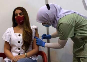 المغرب يشرع في تلقيح الفئة العمرية 18 سنة فما فوق