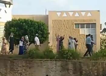 ضغط كبير على مستشفى بني ملال ونقص في الأوكسجين يخرج المرضى للاحتجاج