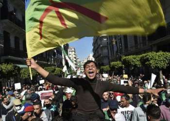 تجدد المواجهات بين قوات الأمن ومتظاهرين في منطقة القبائل