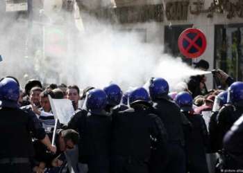 أمميون يحذرون من استخدام الغازات ضد نشطاء حراك الجزائر