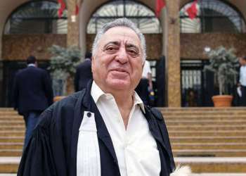 عندما يشبه المحامي زيان الموت…يخبط خبط عشواء