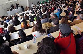 اجتماع رؤساء المؤسسات غير التابعة للجامعات لمناقشة الدخول الجامعي