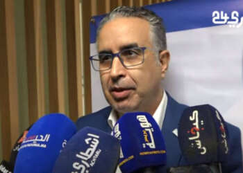 البروفيسور الابراهيمي يؤكد: ” الأهم الخروج من الأزمة الوبائية والتلقيح يؤدي إلى المناعة”