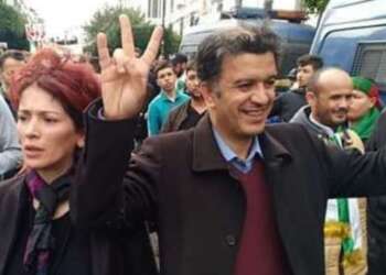 النيابة تطلب السجن 3 سنوات ضد معارض جزائري بتهمة إهانة تبون