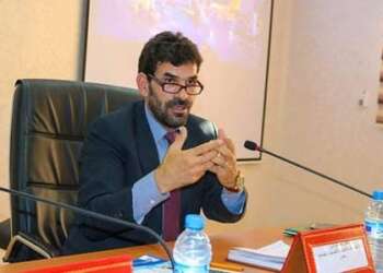 التدبير الاستراتيجي في مواجهة الأزمات الداخلية والتقلبات السياسية العالمية.