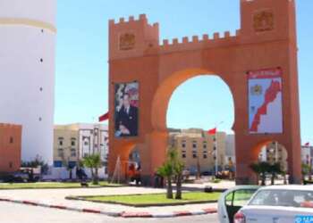اجتماع حول مخطط توجيه التهيئة العمرانية للعيون الكبرى