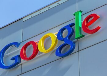 ولايات أمريكية تقاضي “غوغل” بسبب انتهاك خصوصية المستخدمين