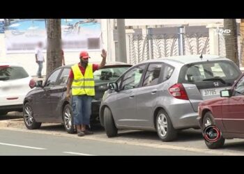 سوق حراسة السيارات بالمغرب يدر 300 مليار سنوياً