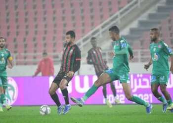 “الكلاسيكو” بين الجيش الملكي والرجاء الرياضي ينتهي بالتعادل 1-1