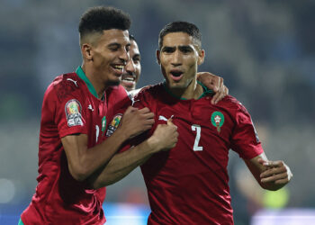 أشرف حكيمي التشكيل المثالي لأمم إفريقيا