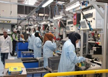 مقاولتان من كل خمس خفضت عدد العاملين