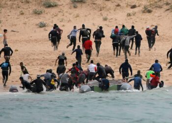 وادي الذهب..انتشال جثث 3 مهاجرين سريين