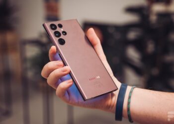 سامسونغ تطلق  هاتفها الجديد “Galaxy S22” بالمغرب