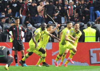 المغرب الفاسي يفوز على مضيفه الجيش الملكي ويتأهل إلى ثمن نهائي كأس العرش