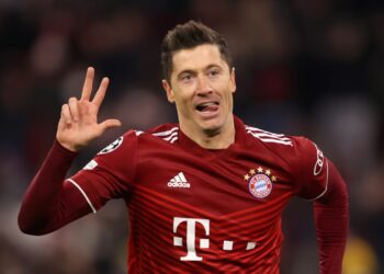 بايرن ميونخ وليفربول يتأهلان لربع نهائي دوري أبطال أوروبا