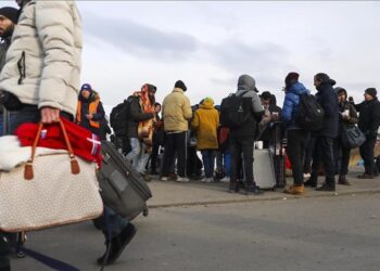 وزارة التعليم العالي تدعو  الطالبات والطلبة العائدين من أوكرانيا  الى التسجيل  في هذه المنصة الرقمية