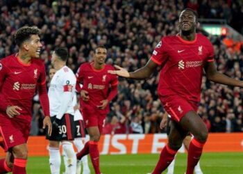 ليفربول يعبر بنفيكا ويتأهل إلى نصف نهائي دوري الأبطال
