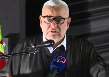 بنكيران: أنا حبيس بيتي ويرافقني ثلاثة أشخاص مسلحين