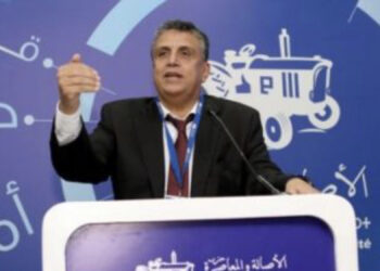 وزير يكشف عن حسه السلطوي