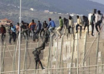 إقليم الناظور.. الحالات الصحية لاثنين من أفراد القوات العمومية و33 من مقتحمي السياج الحديدي مستقرة