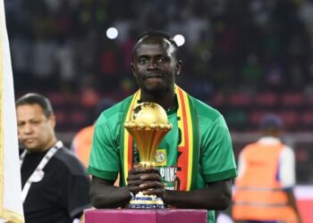 ماني وصلاح يتصدران المرشحين لجائزة أفضل لاعب إفريقي
