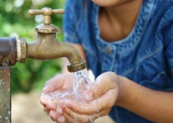 إقليم سطات..خفض صبيب الماء الشروب يوميا من 10 ليلا إلى 7 صباحا