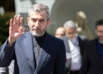 الاتحاد الأوروبي يطرح “نصا نهائيا” لإحياء الاتفاق النووي وإيران تدرسه