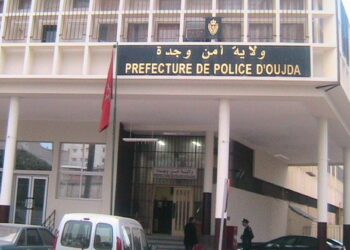 شرطي يستخدم سلاحه الوظيفي لتوقيف شخص هائج بوجدة