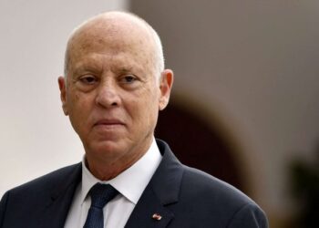 خمسة أحزاب تونسية تقاطع الانتخابات وتقول: قيس سعيد دكتاتور