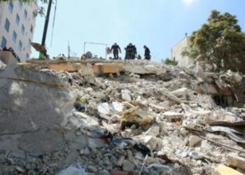 ملاك طفلة رضيعة أفرحت الأردنيين بخروجها سالمة بعد يوم كامل تحت أنقاض مبنى منهار