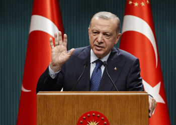 اردوغان يوافق على استقبال رئيس وزراء السويد للبحث في مسألة انضمامها إلى الحلف الأطلسي