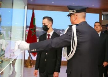 ولي العهد الأمير مولاي الحسن يزور رواق مديرية الأمن في معرض الفرس