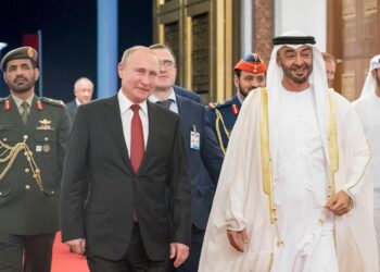 الرئيس الإماراتي يزور روسيا الثلاثاء للقاء بوتين