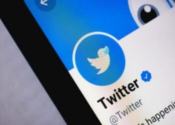 تويتر يفرض مبالغ مالية على الحسابات الموثقة