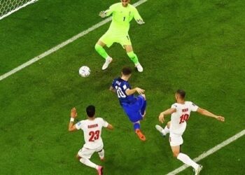 إنجلترا وأمريكا الى ثمن نهائي كأس العالم
