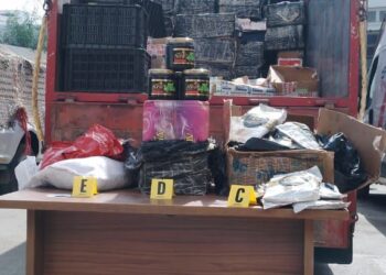 تنسيق أمني يسقط عصابة تروج التبغ ومادة “المعسل”