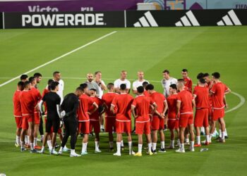 فيديو..المنتخب الوطني يجري ثاني حصة تدريبية بقطر