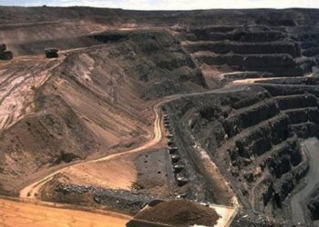 مناجم تشتري أصولا استراتيجية بالسنغال ومالي وغينيا
