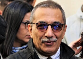 توقيف الصحافي الجزائري إحسان القاضي وإغلاق إذاعته