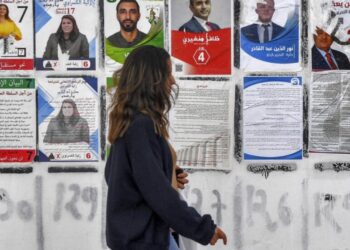 التونسيون ينتخبون برلمانا بلا صلاحيات في ظل الرئيس سعيد