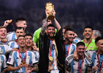 ميسي يتوصل إلى اتفاق مبدئي مع سان جرمان تمهيدا لتمديد عقده