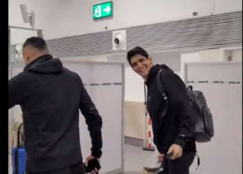 بونو والنصيري يثيران الإعجاب بتواضعهما