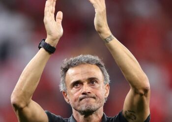 لويس إنريكي يرحل عن تدريب منتخب إسبانيا