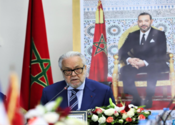 الأمين العام للحكومة يتباحث مع السفير الأسترالي الجديد بالمغرب
